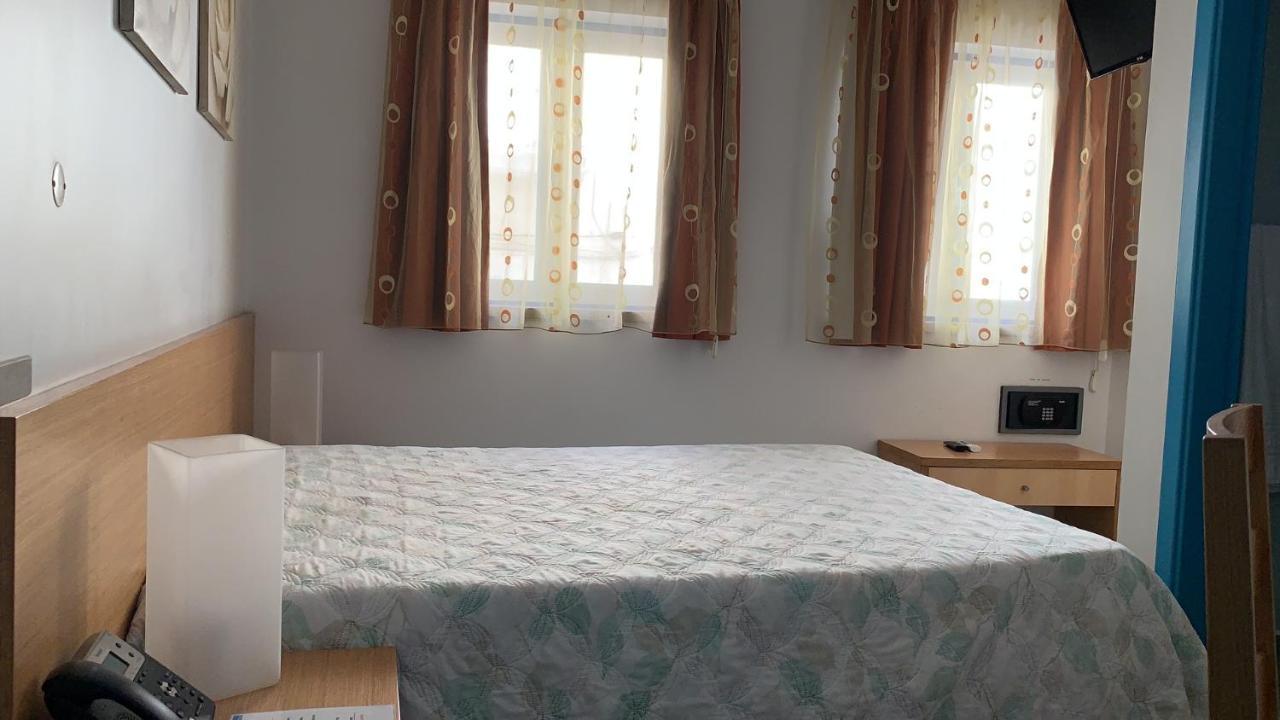 Weaa Hotel 나자레 외부 사진